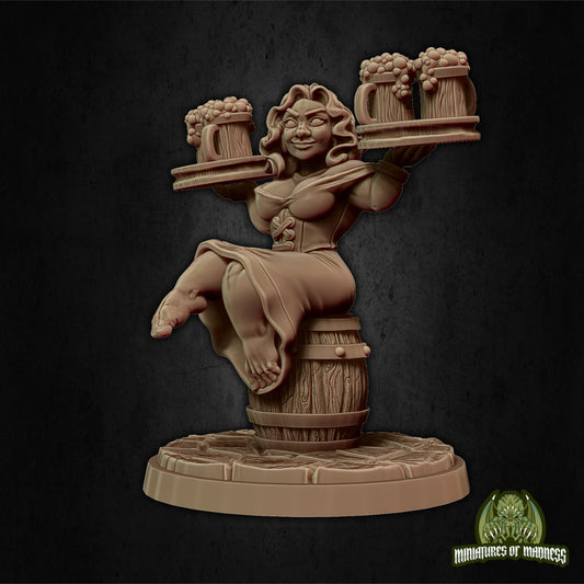 Dorella Breakheart, Female Dwarf Bartender | Miniatures of Madness