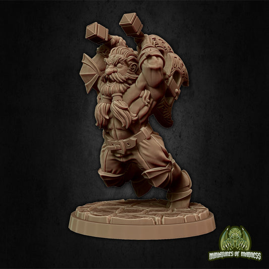 Hegnar the Impetuous, Dwarf Barbarian | Miniatures of Madness